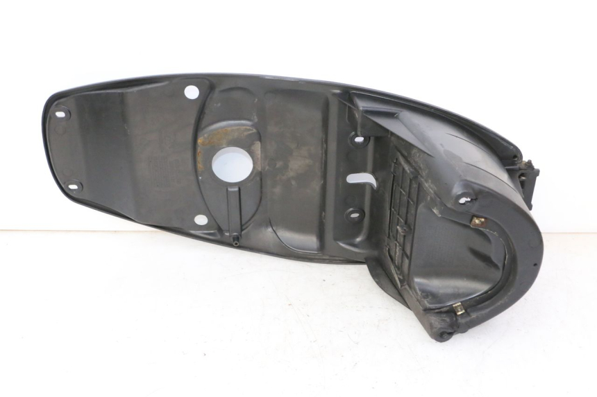 photo de COFFRE SELLE PEUGEOT TWEET PRO CARGO 50 (2018 - 2020)