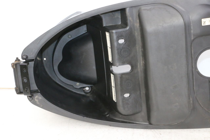 photo de COFFRE SELLE PEUGEOT TWEET PRO CARGO 50 (2018 - 2020)