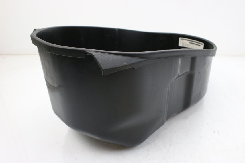 photo de COFFRE SELLE PIAGGIO VESPA GTS IGET ABS 125 (2017 - 2023) - Vue d’ensemble