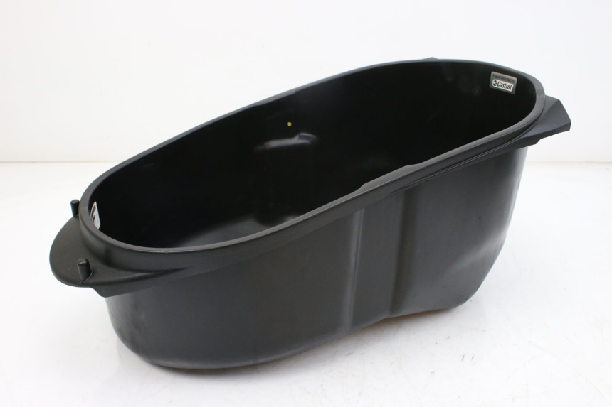 photo de COFFRE SELLE PIAGGIO VESPA GTS IGET ABS 125 (2017 - 2023) - Points de fixation