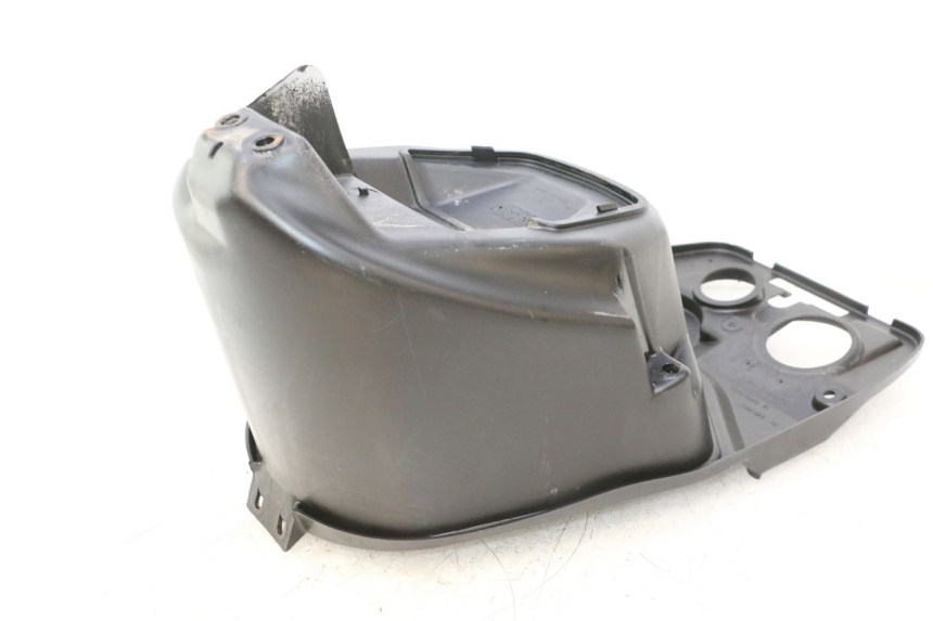 photo de COFFRE SELLE PEUGEOT VIVACITY 50 (1998 - 2003) - Zoom état d’usage