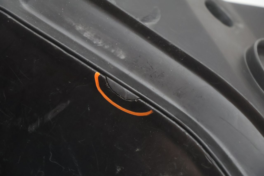 photo de COFFRE SELLE PEUGEOT VIVACITY 50 (2004 - 2009) - Vue d’ensemble