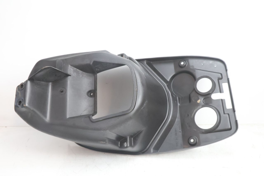 photo de COFFRE SELLE PEUGEOT VIVACITY 50 (2004 - 2009) - Marquages et références