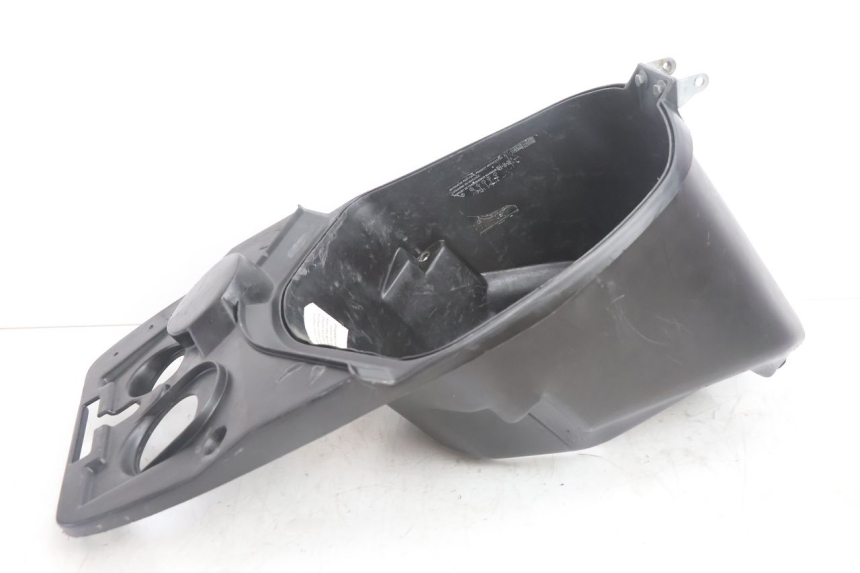 photo de COFFRE SELLE PEUGEOT VIVACITY 100 (1999 - 2008) - Vue d’ensemble