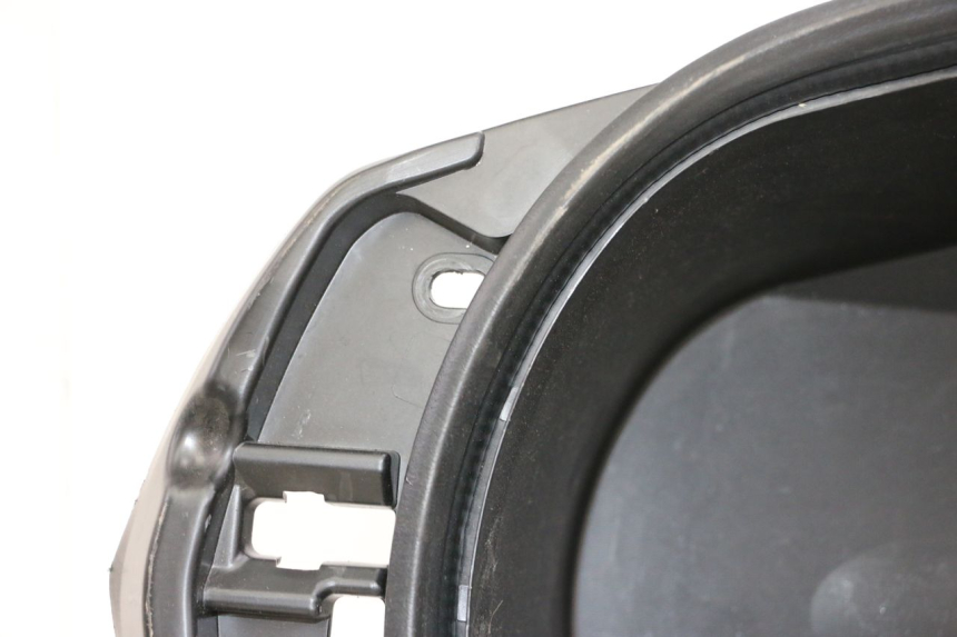 photo de COFFRE SELLE YAMAHA XMAX X-MAX 125 (2021 - 2025) - Vue produit