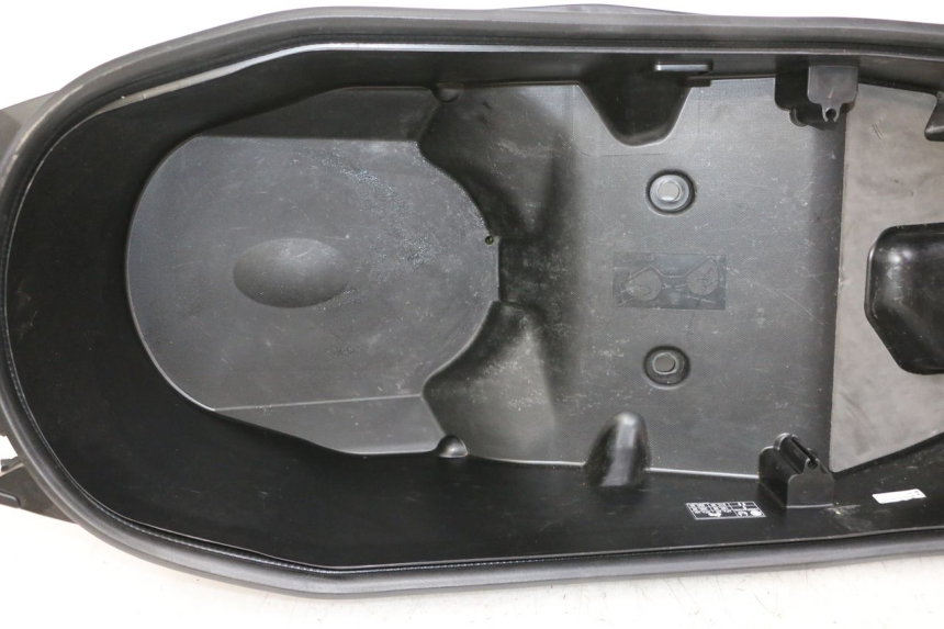 photo de COFFRE SELLE YAMAHA XMAX X-MAX 125 (2021 - 2025)