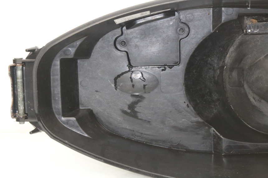 photo de COFFRE SELLE YAMAHA CYGNUS X 125 (2004 - 2007)