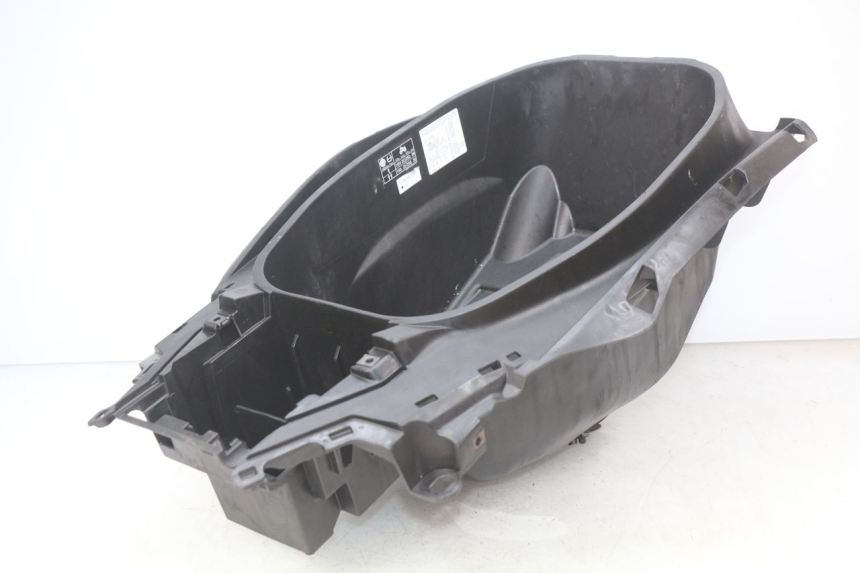photo de COFFRE SELLE YAMAHA N-MAX NMAX 125 (2017 - 2020)