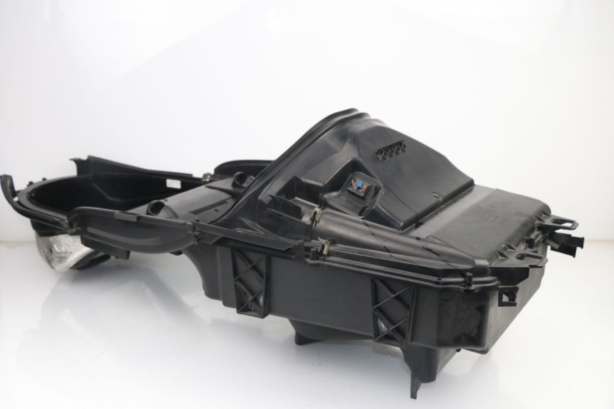 photo de COFFRE SELLE YAMAHA YP MAJESTY 400 (2004 - 2008)