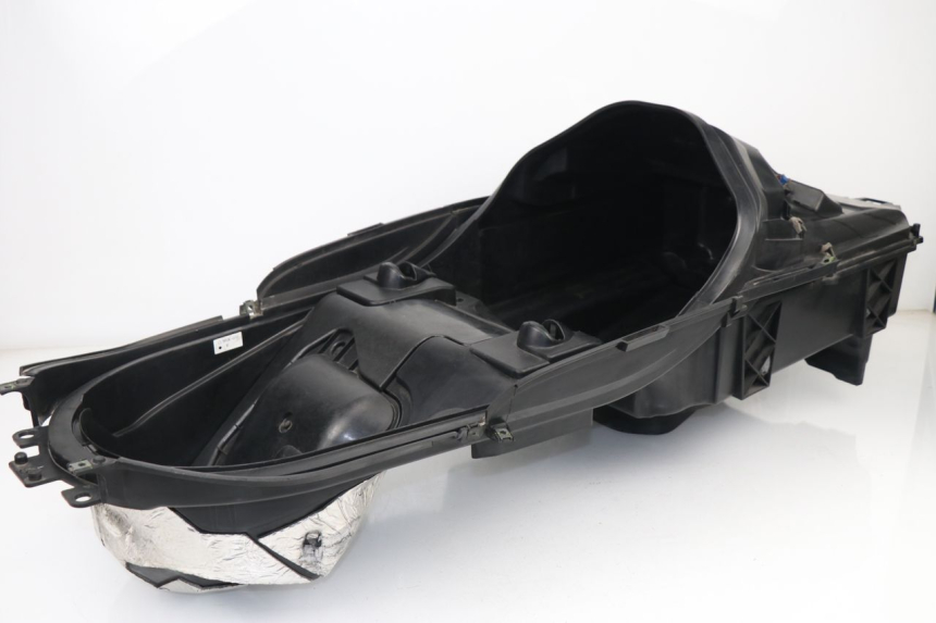 photo de COFFRE SELLE YAMAHA YP MAJESTY 400 (2004 - 2008)