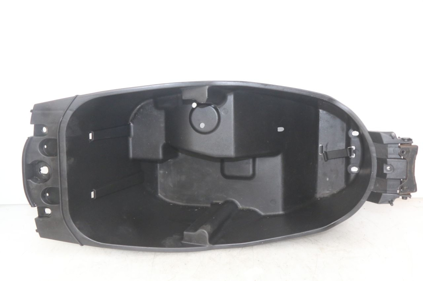 photo de COFFRE SELLE YAMAHA YP MAJESTY 125 (2007 - 2010)