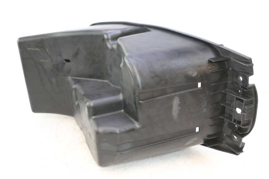 photo de COFFRE SELLE YAMAHA YP MAJESTY 125 (1998 - 2001) - Détail de la pièce