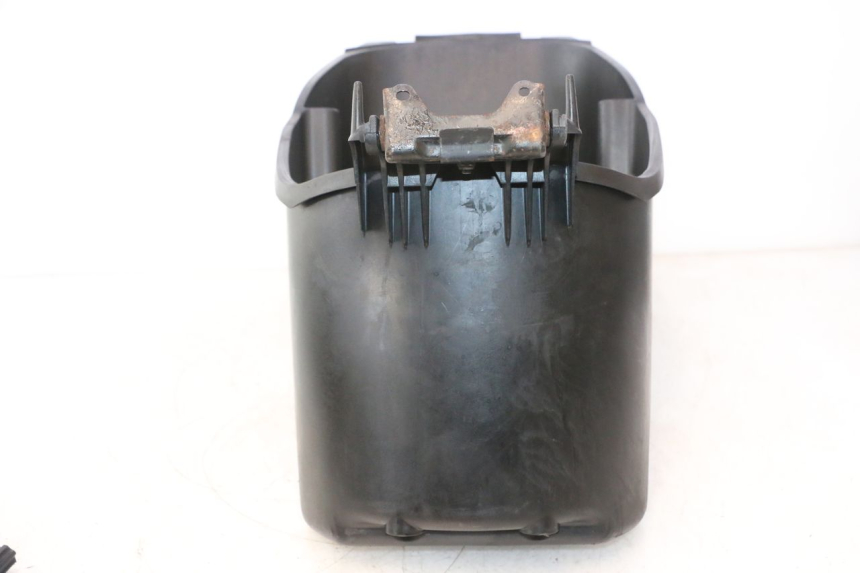 photo de COFFRE SELLE YAMAHA YP MAJESTY 125 (1998 - 2001) - Marquages et références