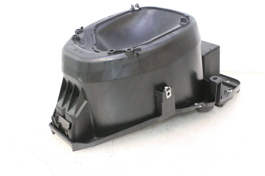photo de COFFRE SELLE PIAGGIO ZIP IGET 4T 50 (2021 - 2023) - Détail de la pièce