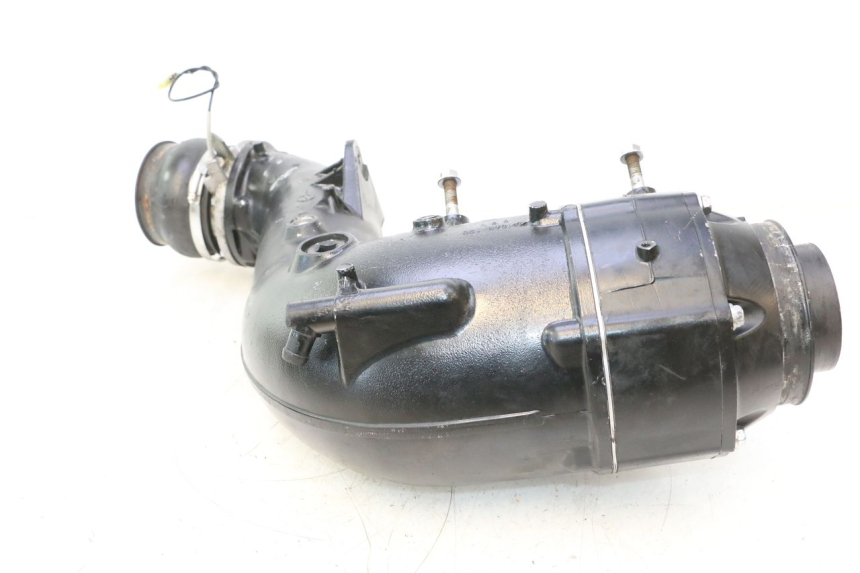 photo de COLLECTEUR YAMAHA WAVE RUNNER GP R 1200 (2000 - 2003) - Vue rapprochée