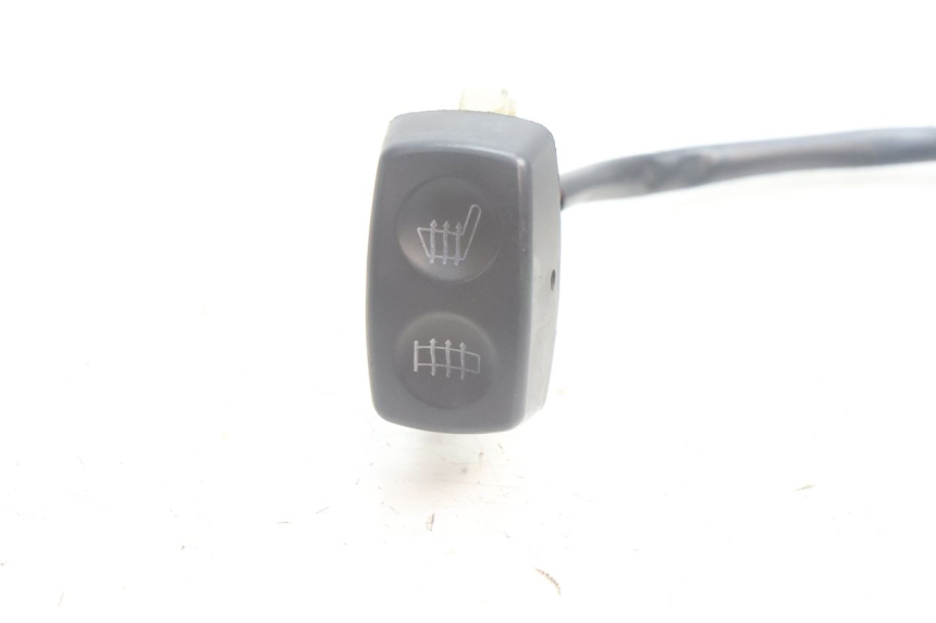 photo de COMMODO BMW C1 125 (2000 - 2003) - Détail de la pièce