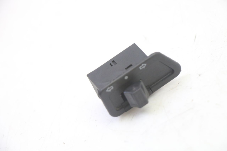 photo de COMMODO CLIGNOTANT MOTRON BREEZY 4T 50 (2021 - 2025)