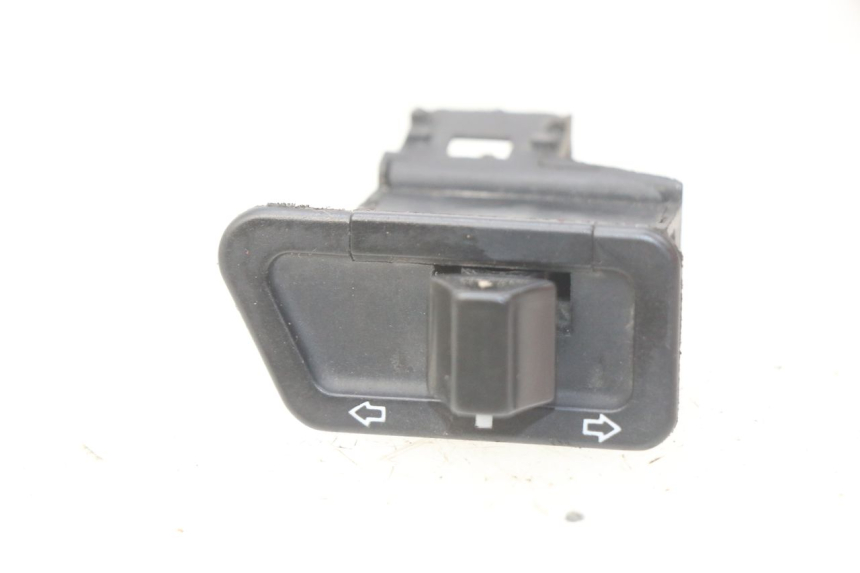 photo de COMMODO CLIGNOTANT EUROCKA VIRTUALITY GT 4T 50 (2011 - 2017)