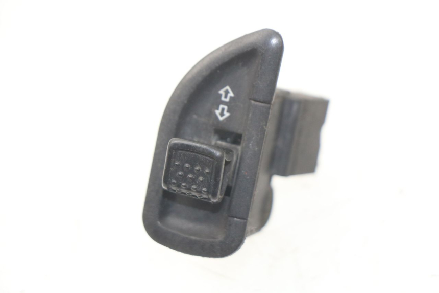 photo de COMMODO CLIGNOTANT PIAGGIO LIBERTY 4T 50 (2004 - 2008)
