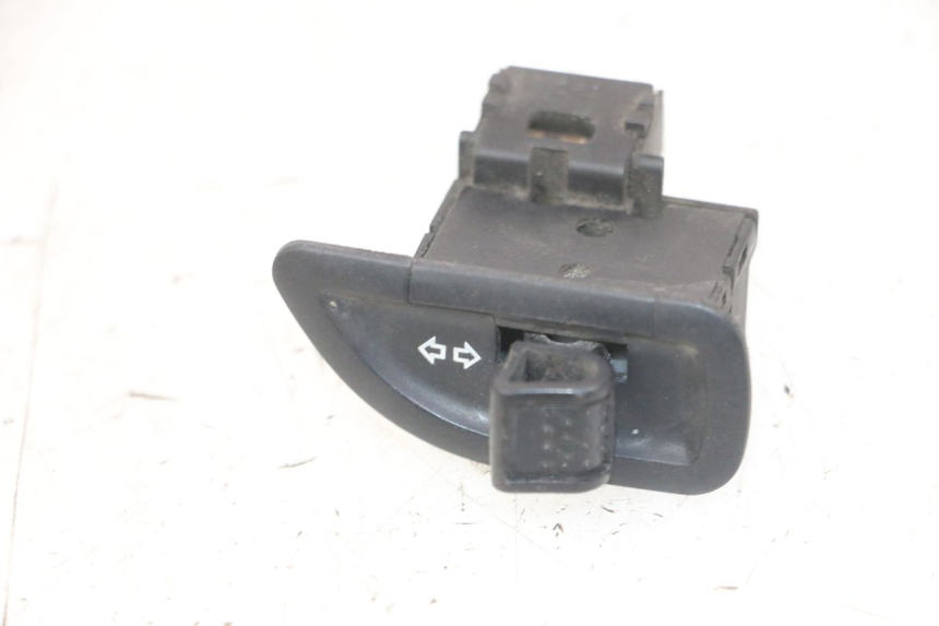 photo de COMMODO CLIGNOTANT PIAGGIO MP3 LT 300 (2010 - 2016)
