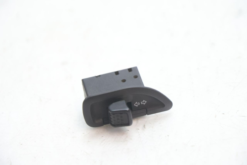 photo de COMMODO CLIGNOTANT PIAGGIO MP3 LT 300 (2010 - 2016) - Vue principale