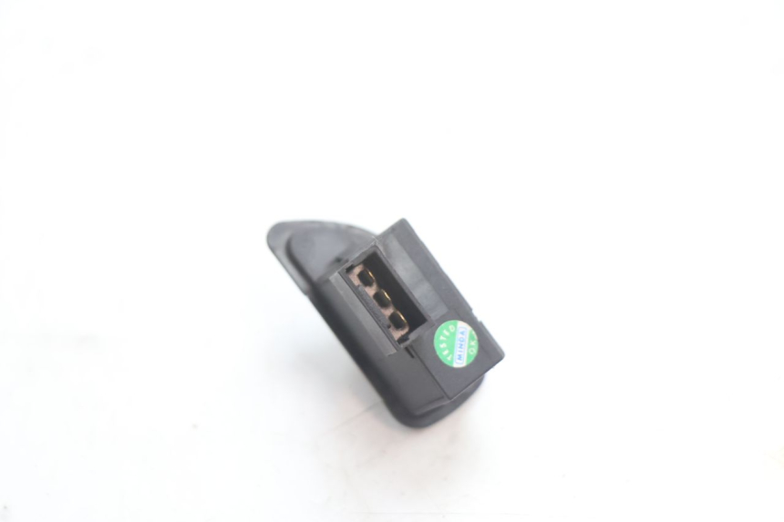 photo de COMMODO CLIGNOTANT PIAGGIO MP3 LT 300 (2010 - 2016) - Autre angle de vue