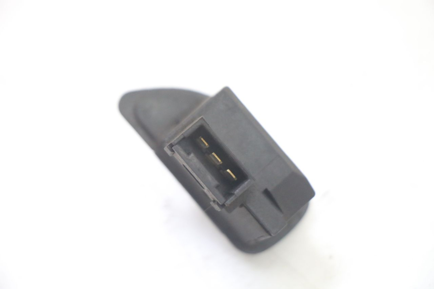 photo de COMMODO CLIGNOTANT PIAGGIO MP3 500 (2011 - 2015)