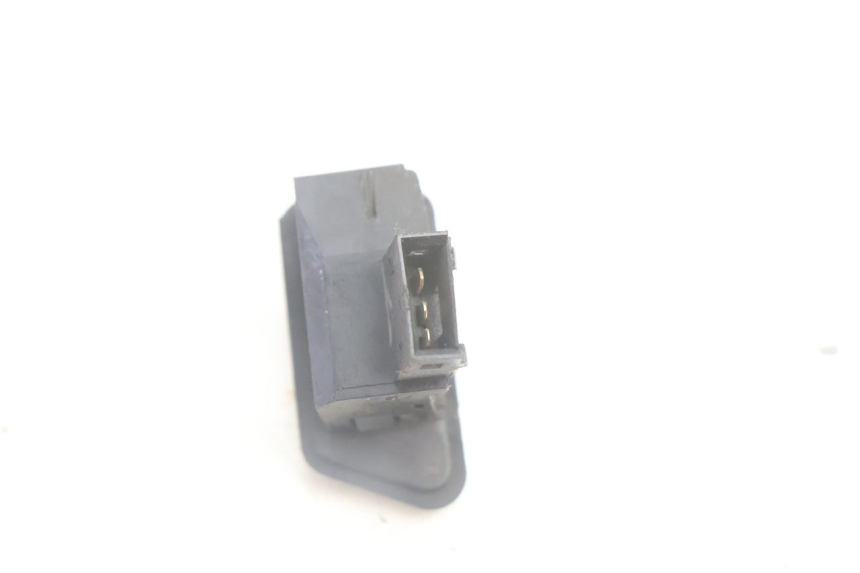 photo de COMMODO CLIGNOTANT YAMAHA NEO'S NEOS 2T 50 (1998 - 2007) - Autre angle de vue