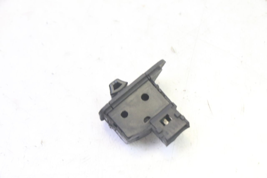 photo de COMMODO CLIGNOTANT SYM ORBIT III 3 4T 50 (2021 - 2025) - Zoom état d’usage