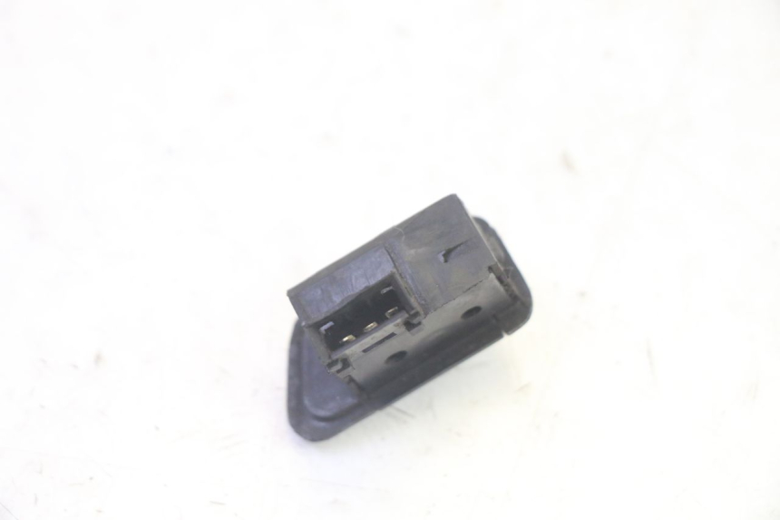 photo de COMMODO CLIGNOTANT SYM ORBIT III 3 4T 50 (2021 - 2025) - Autre angle de vue