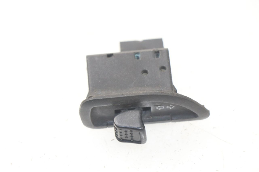 photo de COMMODO CLIGNOTANT PIAGGIO LIBERTY 4T 50 (2004 - 2008)