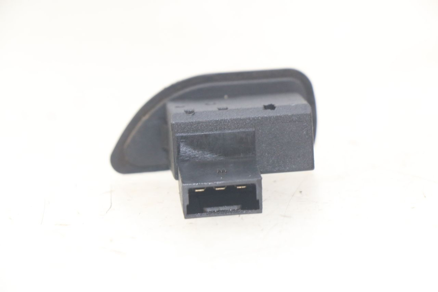photo de COMMODO CLIGNOTANT PIAGGIO LIBERTY 4T 50 (2004 - 2008)
