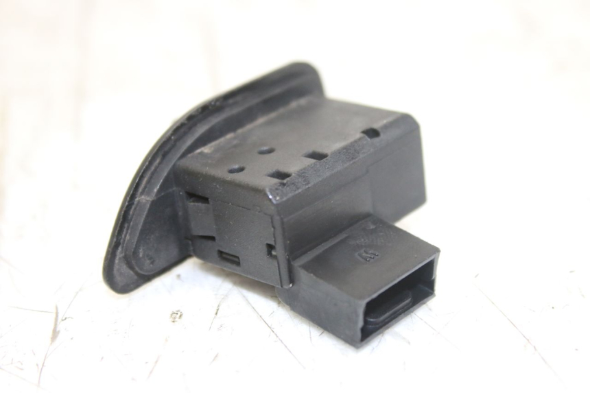 photo de COMMODO CLIGNOTANT PIAGGIO LIBERTY 4T 50 (2004 - 2008)