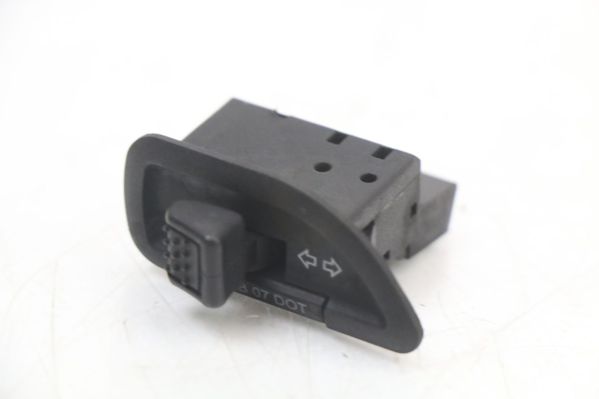photo de COMMODO CLIGNOTANT PIAGGIO LIBERTY 4T 50 (2004 - 2008)