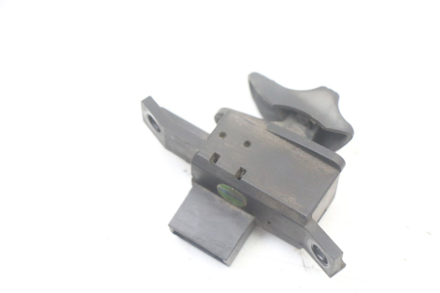 photo de COMMODO CLIGNOTANT PIAGGIO VESPA LX IE 125 (2010 - 2012)