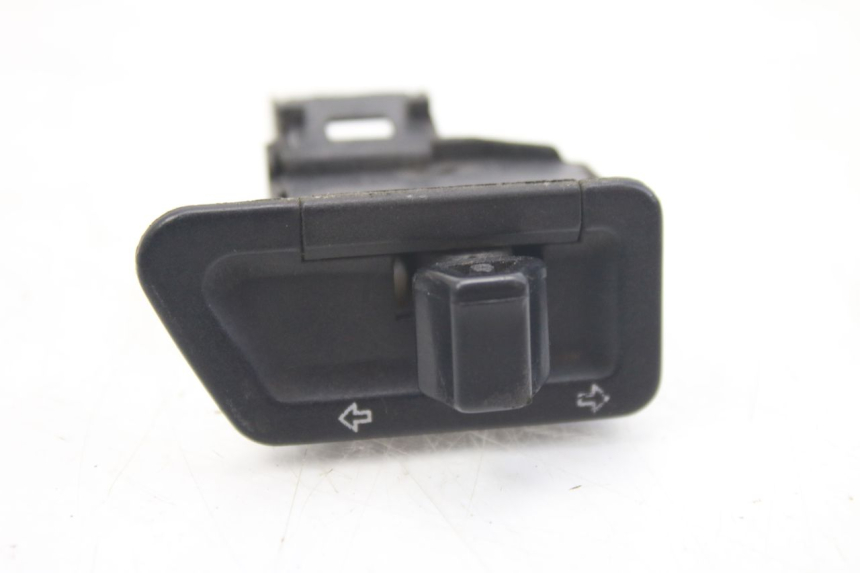 photo de COMMODO CLIGNOTANT SYM CITYCOM CITY COM 125 (2009 - 2014)