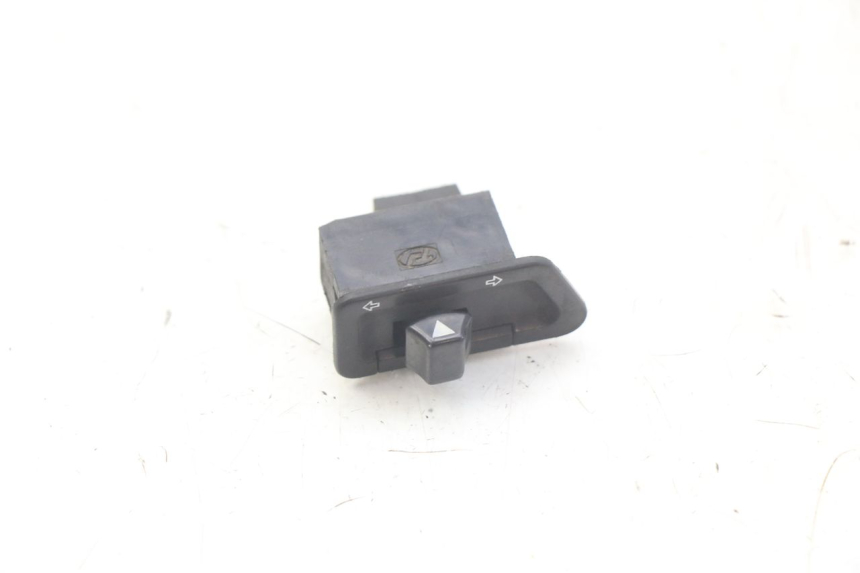 photo de COMMODO CLIGNOTANT SYM JET EURO X 2T 50 (2003 - 2007)