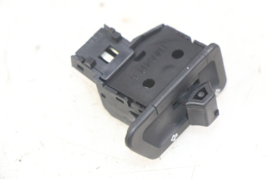 photo de COMMODO CLIGNOTANT TGB CITY 2 50 (2009 - 2013)