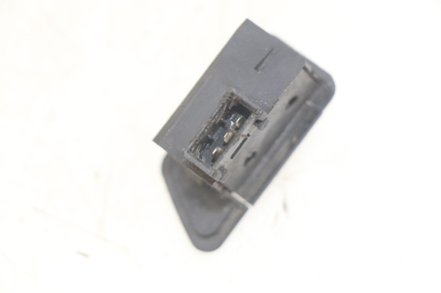 photo de COMMODO CLIGNOTANT YAMAHA X-MAX XMAX 250 (2006 - 2009)