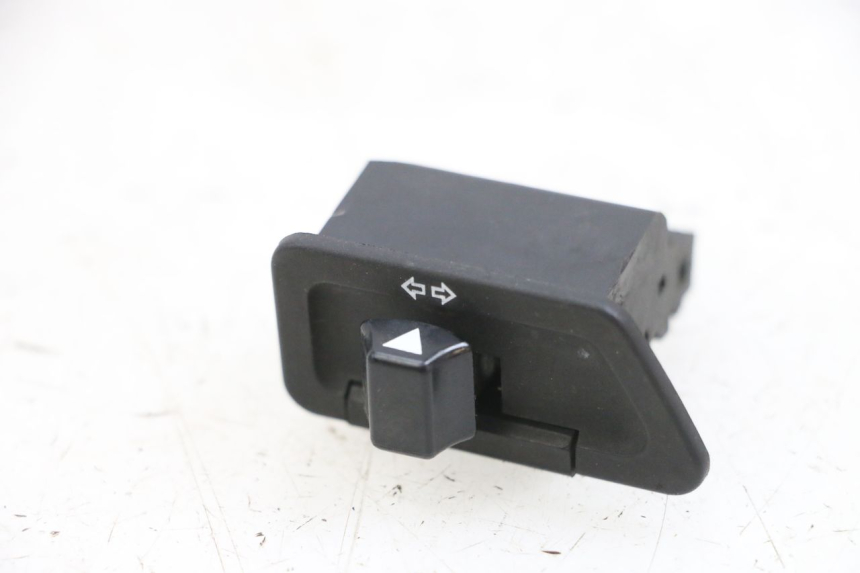 photo de COMMODO CLIGNOTANT YAMAHA XMAX X-MAX 125 (2006 - 2009) - Vue principale