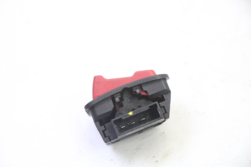 photo de COMMODO COUPE CONTACT PIAGGIO MP3 HPE 310 (2024 - 2025)