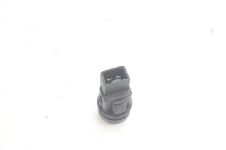photo de COMMODO DEMARREUR PIAGGIO LIBERTY 50 (1998 - 2003) - Autre angle de vue