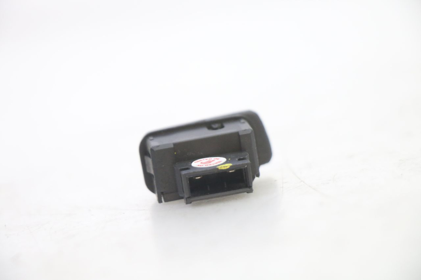 photo de COMMODO DEMARREUR PIAGGIO MP3 HPE 310 (2024 - 2025)