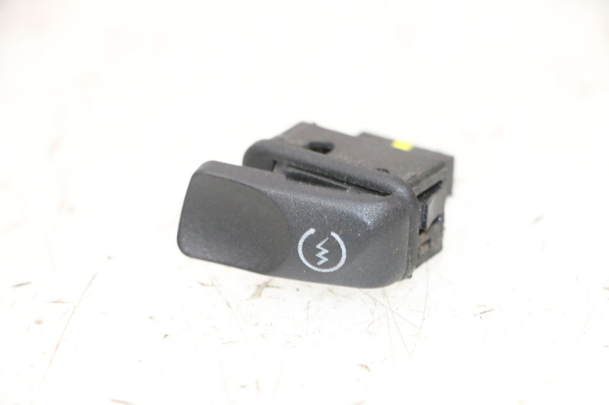 photo de COMMODO DEMARREUR PIAGGIO MP3 HPE 300 (2019 - 2026) - Vue principale