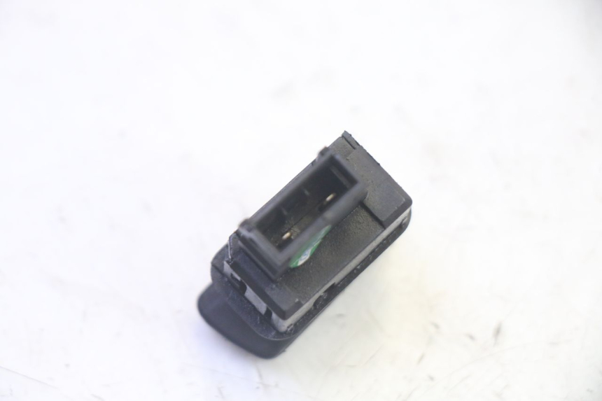 photo de COMMODO DEMARREUR PIAGGIO MP3 RL 250 (2007 - 2010)