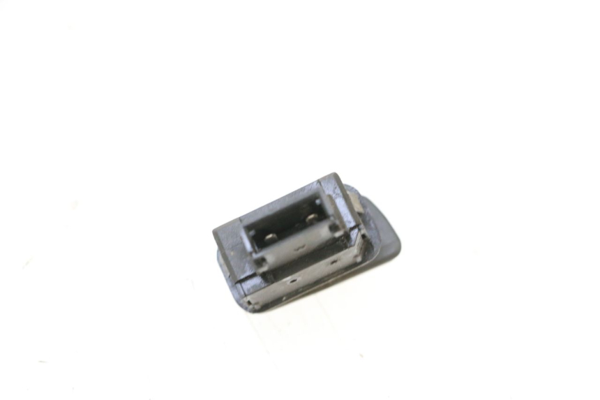 photo de COMMODO DEMARREUR PIAGGIO MP3 125 (2006 - 2014) - Autre angle de vue