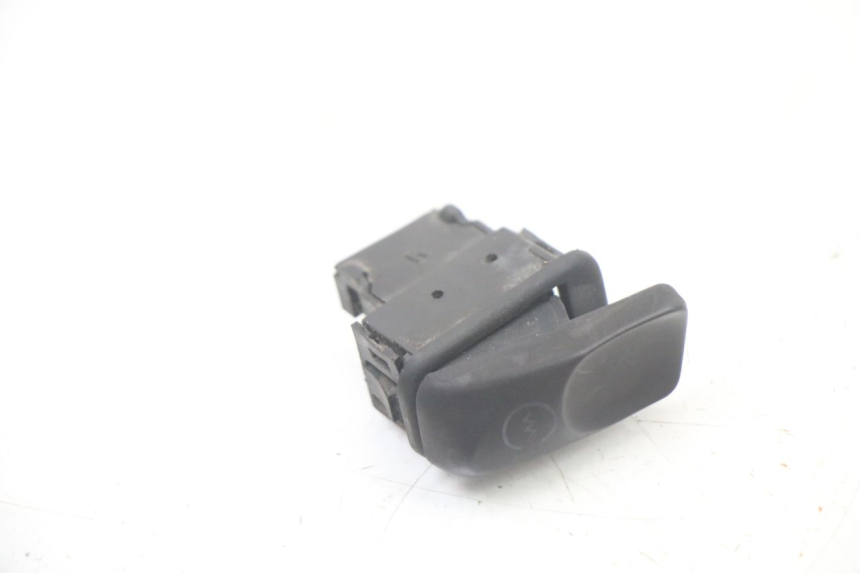 photo de COMMODO DEMARREUR PIAGGIO VESPA LX IE 125 (2010 - 2012)