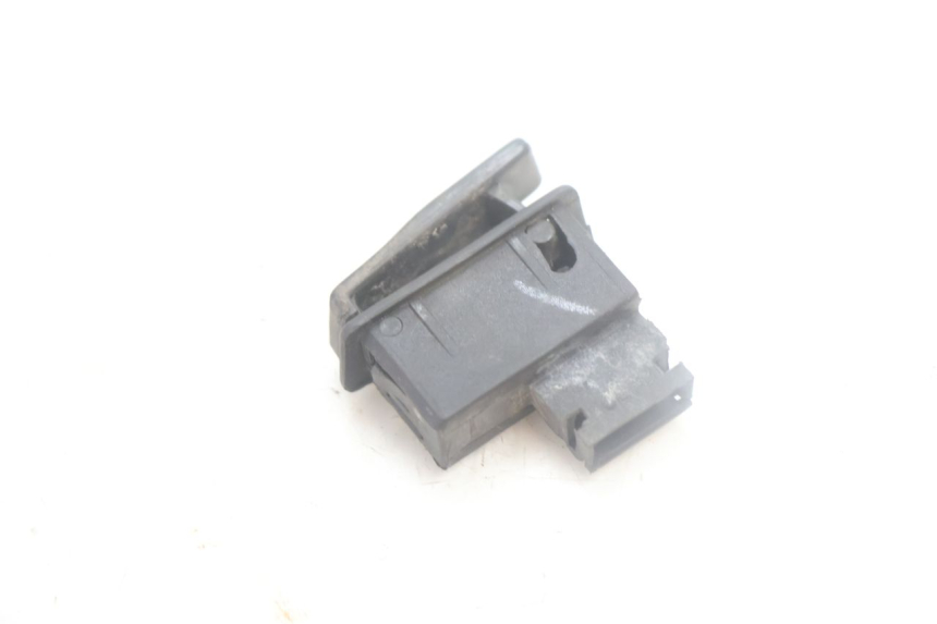 photo de COMMODO DEMARREUR HONDA SCV LEAD 100 (2003 - 2007) - Zoom état d’usage
