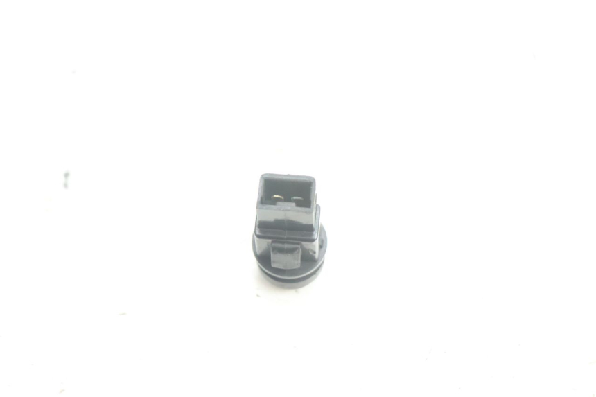 photo de COMMODO DEMARREUR PIAGGIO ZIP 4T 50 (2018 - 2020) - Autre angle de vue