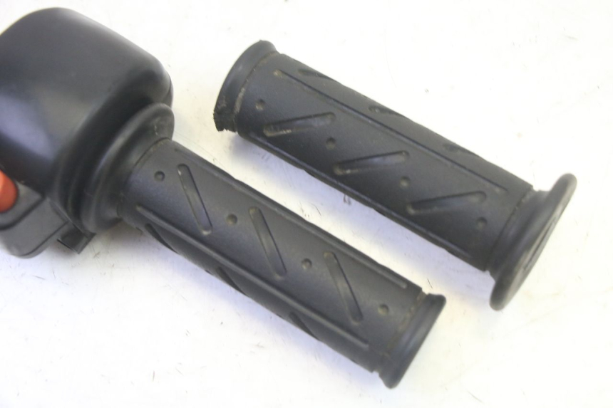 photo de COMMODO DROIT KYMCO AGILITY 4T 50 (2018 - 2022) - Zoom état d’usage